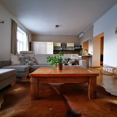 Falcon apartment Trnava Esterno foto