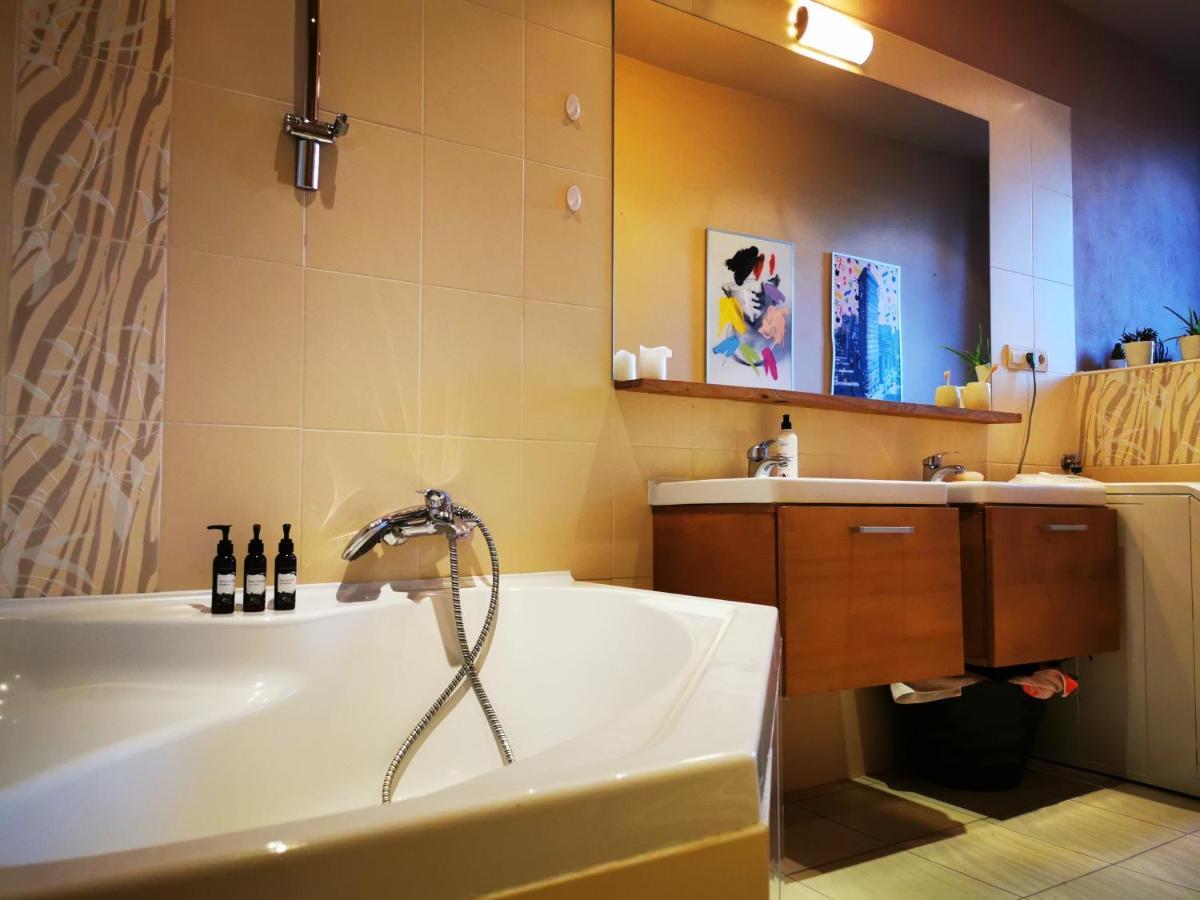 Falcon apartment Trnava Esterno foto